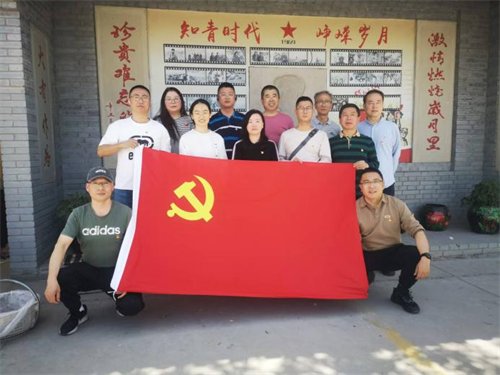 北部是榆林盆地